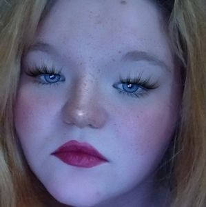 Meet your Posher, Lynn